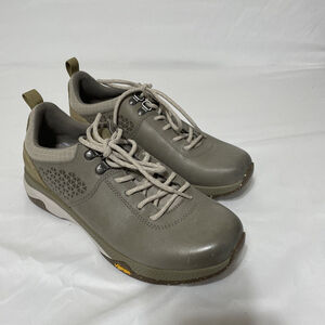 Dansko Mary Women's 40 / 9.5 Casual Shoes, Taupe Waterproof Burnished